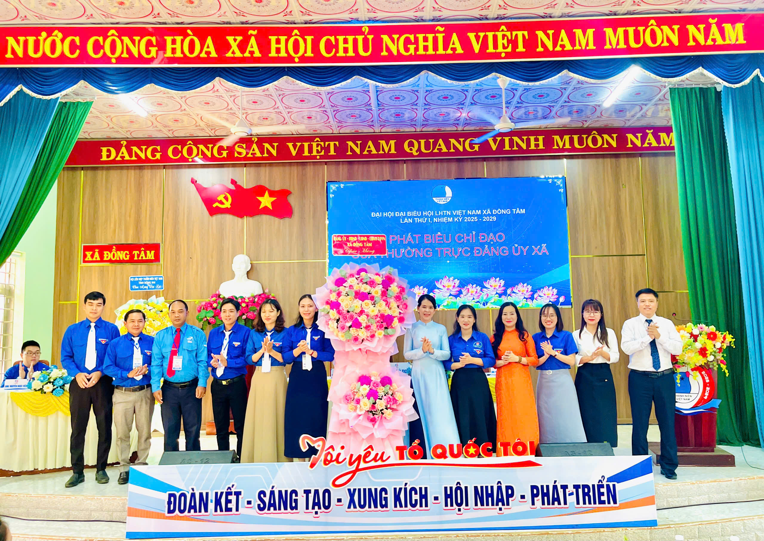 z7351621048499 9587295f5c2813368c78e67b17d50afd